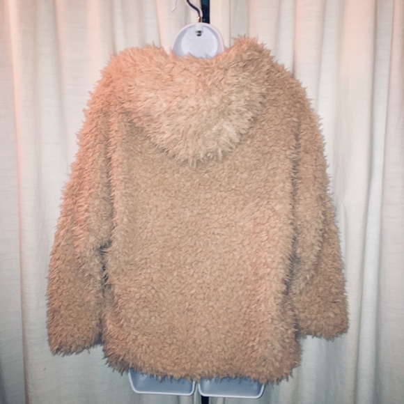 Last One!! Super Soft Faux Fur Hoodie Jacket - Picture 5 of 6